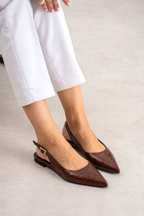 Kahverengi Kırışık Rugan Babet Sivri Burun Arkası Açık Tokalı Slingback Ayakkabı 2