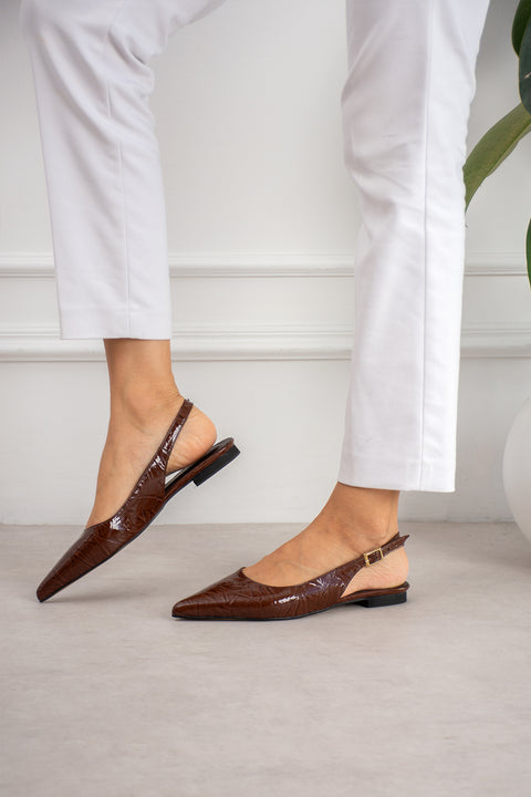 Kahverengi Kırışık Rugan Babet Sivri Burun Arkası Açık Tokalı Slingback Ayakkabı 3