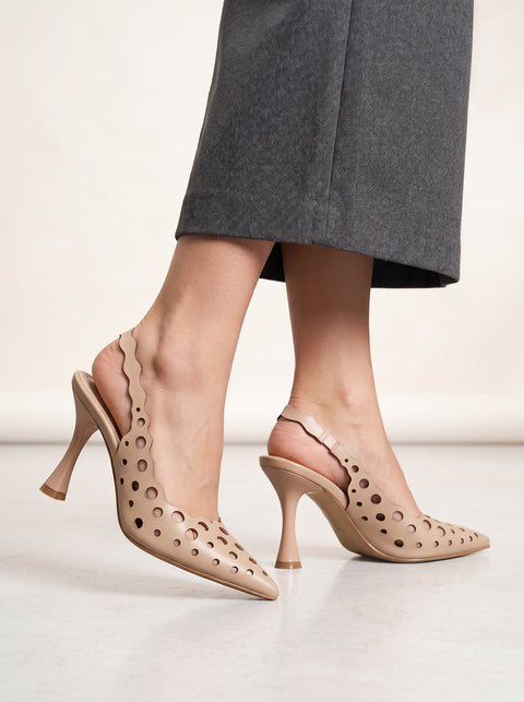 Bej Mat Sivri Burun Slingback Topuklu Ayakkabı Delikli Lazer Kesim Dalgalı Kenar Detaylı İnce Kadeh Topuk 5