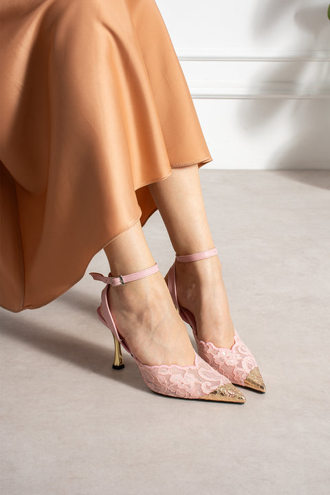 Kadın Pudra Pembe Dantel Taşlı Altın Sivri Burun Bilekten Bağlamalı Abiye Stiletto Topuklu Ayakkabı