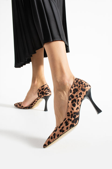 Desenli Yüksek İnce Topuklu Stiletto – Şık ve Feminen Kadın Ayakkabı