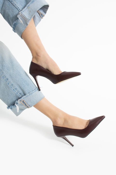 Vegan Deri Mat 9cm Topuklu Hafızalı Pedli Rahat Kalıp Sivri Burun Kadın Stiletto