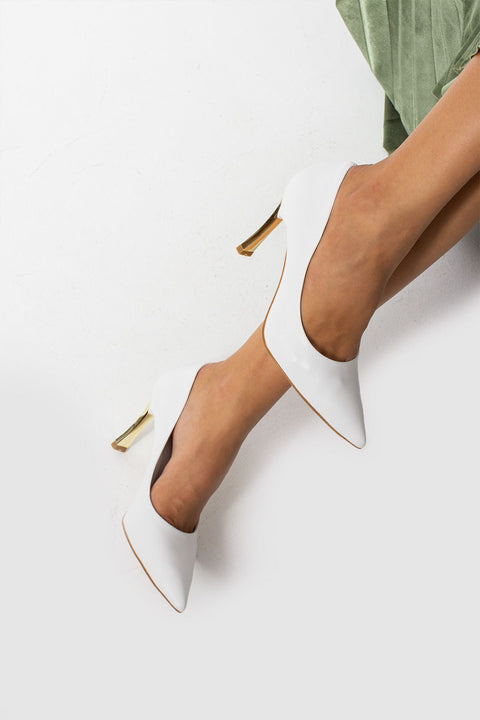 Kadın Leopar Desenli 9 cm Altın Kaplama Topuklu Stiletto – Vegan Deri, Hafızalı Ped, Şık ve Rahat