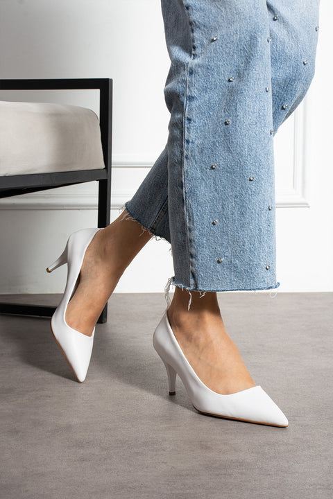 Şık Beyaz Vegan Deri Stiletto | Sivri Burun, 7 cm İnce Topuklu Günlük & Ofis Ayakkabısı