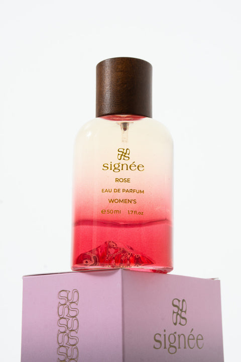 Signeé Rose Kadın Parfüm 50ml Eau de Parfum Kalıcı Çiçeksi Kadın EDP Parfum Orijinal Günlük Kullanım