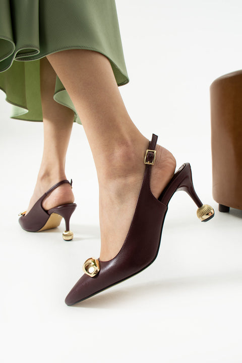Vegan Deri Stiletto – 7cm İnce Topuklu Gold Detaylı Şık Günlük ve Ofis Uyumlu Kadın Ayakkabı