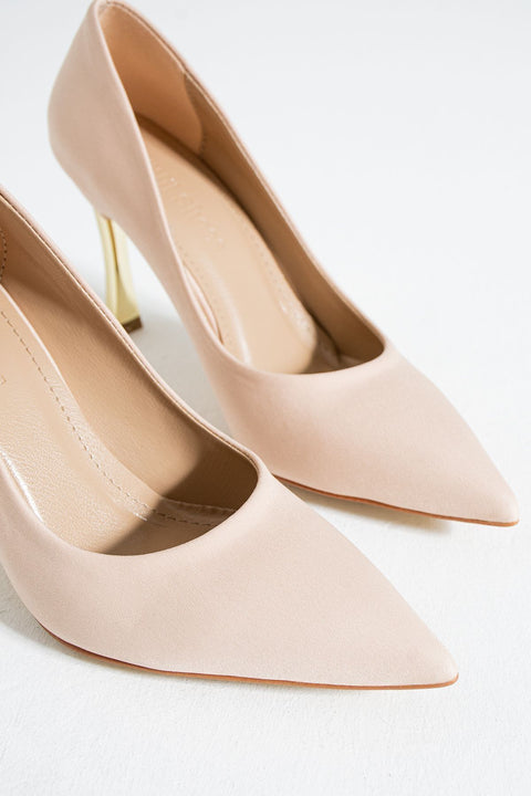 Kadın Leopar Desenli 9 cm Altın Kaplama Topuklu Stiletto – Vegan Deri, Hafızalı Ped, Şık ve Rahat
