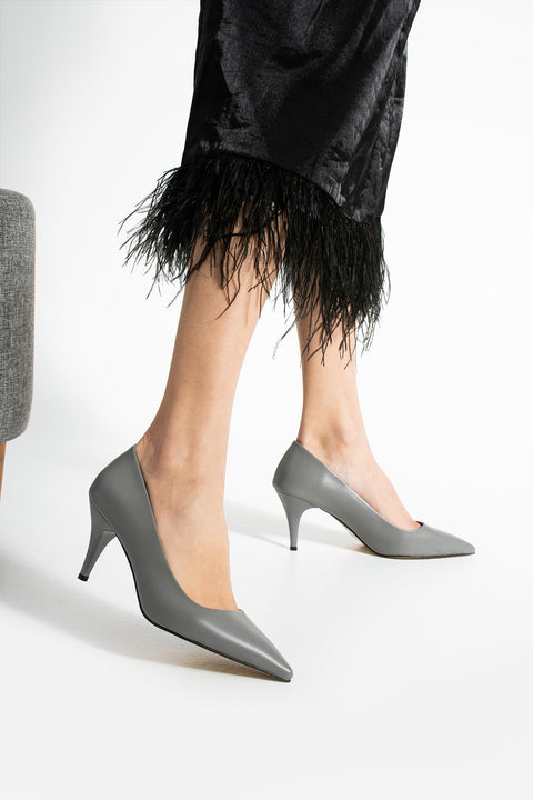 Şık Beyaz Vegan Deri Stiletto | Sivri Burun, 7 cm İnce Topuklu Günlük & Ofis Ayakkabısı