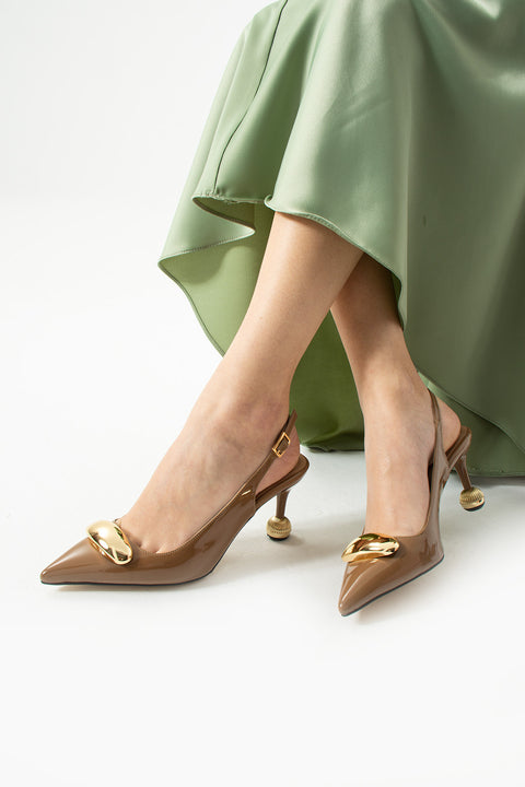 Vegan Deri Stiletto – 7cm İnce Topuklu Gold Detaylı Şık Günlük ve Ofis Uyumlu Kadın Ayakkabı