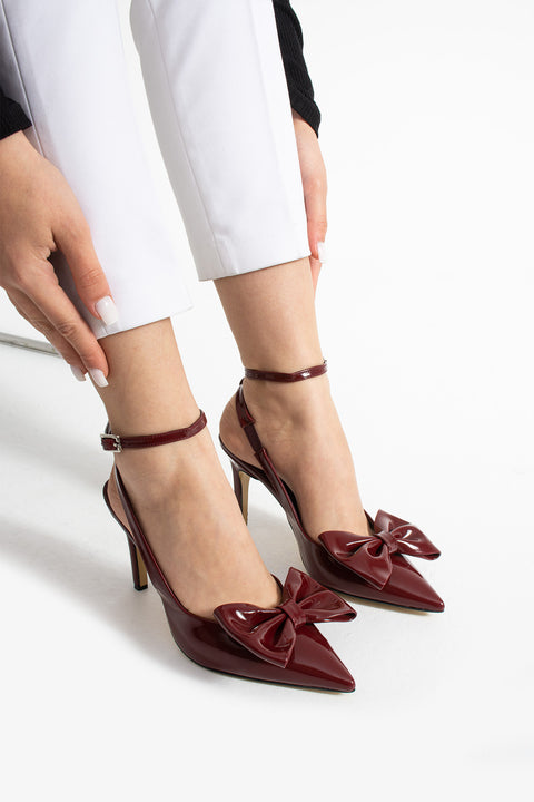 Fiyonklu Vegan Deri Stiletto – İnce Topuklu Günlük ve Ofis Uyumlu Şık Kadın Ayakkabı