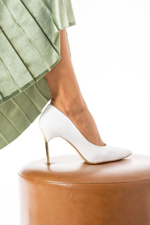 Kadın Leopar Desenli 9 cm Altın Kaplama Topuklu Stiletto – Vegan Deri, Hafızalı Ped, Şık ve Rahat