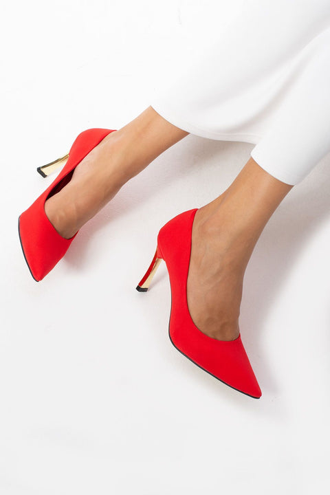 Kadın Leopar Desenli 9 cm Altın Kaplama Topuklu Stiletto – Vegan Deri, Hafızalı Ped, Şık ve Rahat