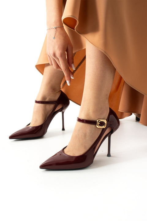 Stiletto – Bilekten Tokalı, Beyaz İnce Topuklu, Sivri Burunlu Rahat Kalıp Kadın Topuklu Ayakkabı