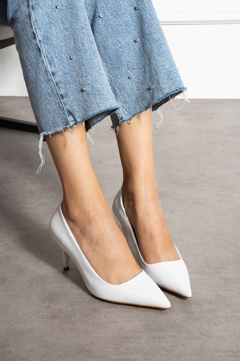 Şık Beyaz Vegan Deri Stiletto | Sivri Burun, 7 cm İnce Topuklu Günlük & Ofis Ayakkabısı