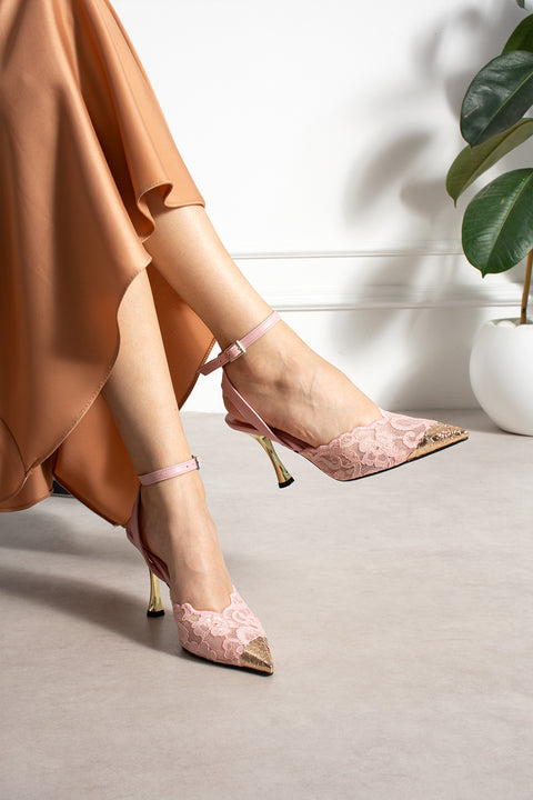 Kadın Pudra Pembe Dantel Taşlı Altın Sivri Burun Bilekten Bağlamalı Abiye Stiletto Topuklu Ayakkabı