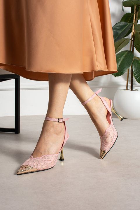 Kadın Pudra Pembe Dantel Taşlı Altın Sivri Burun Bilekten Bağlamalı Abiye Stiletto Topuklu Ayakkabı