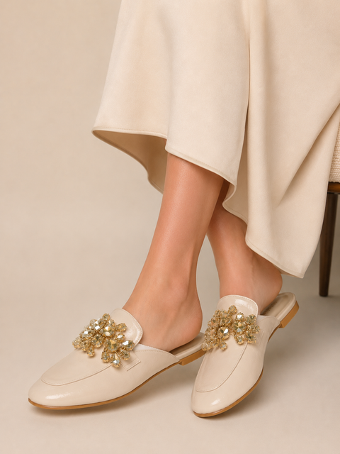 Taş İşlemeli Çiçek Detaylı Rugan Slip-On Terlik